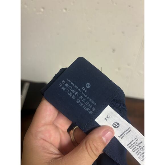 Lululemon Run Times Bra Navy Blue 38C | High Support Athletic Sports Bra NEW - Picture 4 of 9